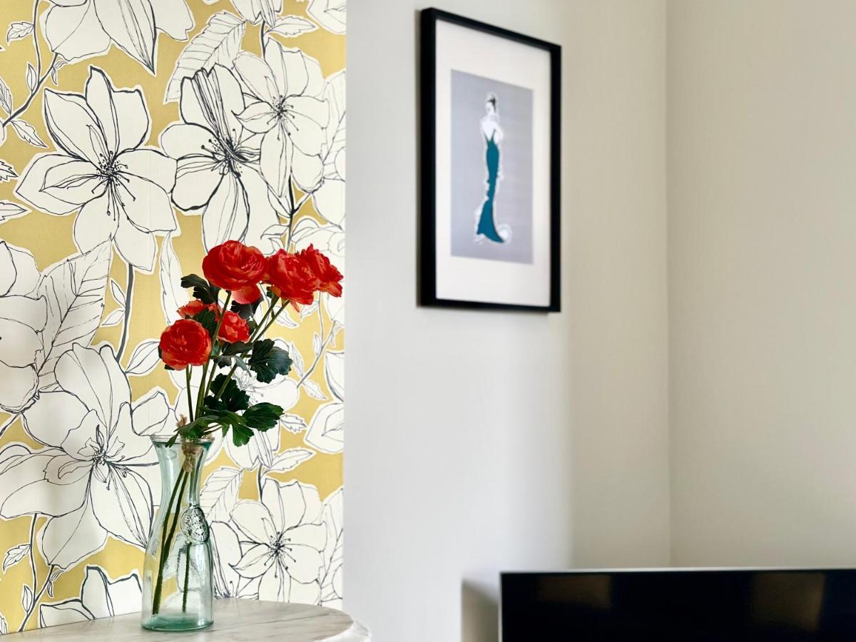 Moorgate View With Free On Street Parking Apartemen *